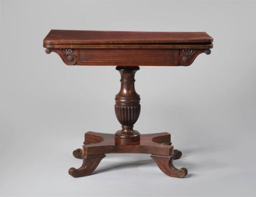 Gaming table