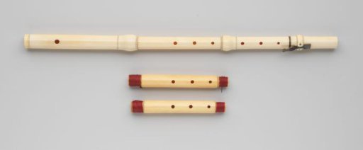 Transverse flute with three interchangeable pieces