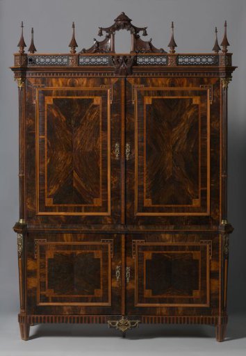 Four-door cabinet