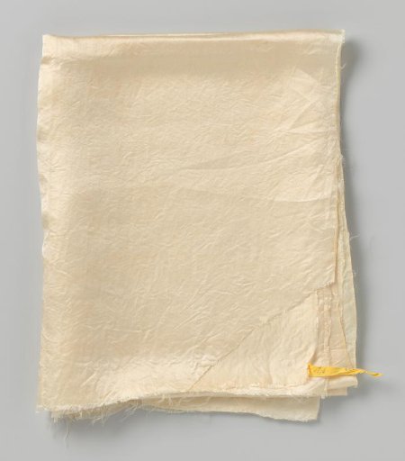 Lining of a baptismal cloth