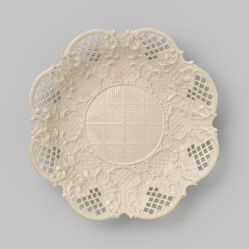 Plate with lobed rim