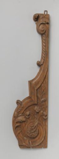Side wall of a fireplace surround
