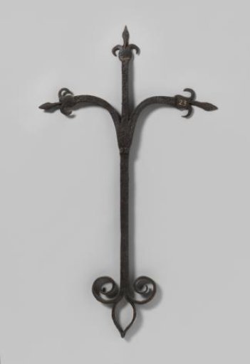 Slide of a wall anchor from a house in Arnhem