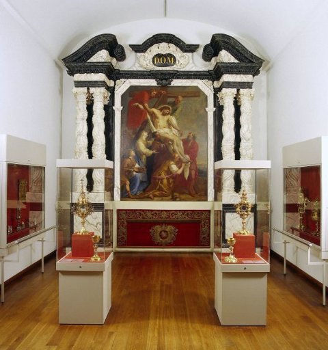 Altar of the Roman Catholic church at Rijsbergen