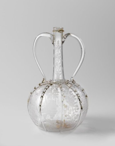 Carafe with grapevines and birds