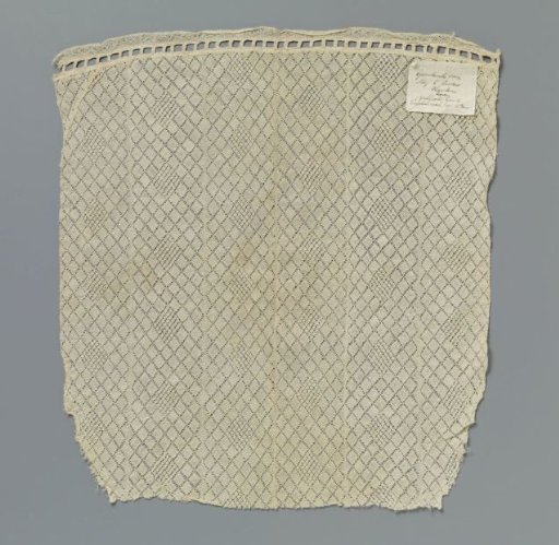Doily of strips of bobbin lace with a check pattern
