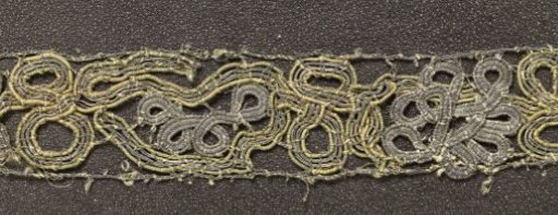 Strip of gold lace