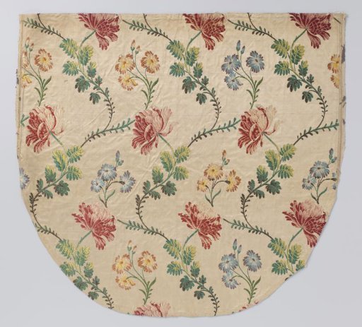 Silk fabric with winding floral vines