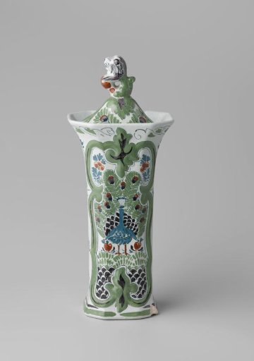 Vase with lid