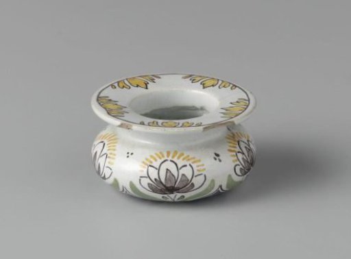 Vase with globular body, short constricted neck and wide everted rim