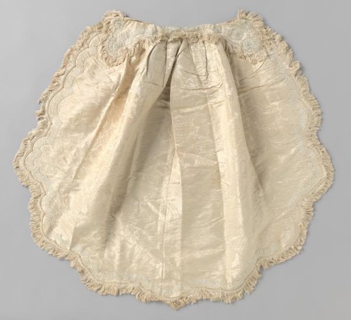 Cradle curtain of white silk damask with a floral pattern