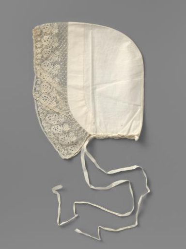 Frisian Cap with a Strip of Bobbin Lace with Raspberries