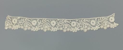 Strip of Bobbin Lace with S-scrolls