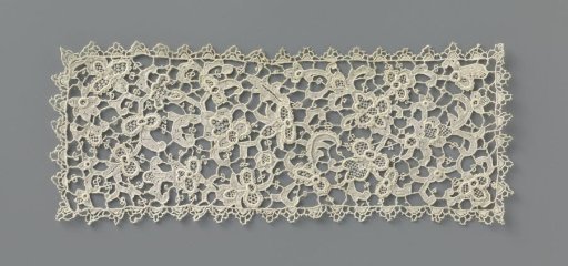 Modesty of needle lace with clover leaves