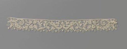 Guimpe of needle lace with miniature pomegranate