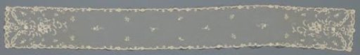 Cap slip of appliqué lace with large flower