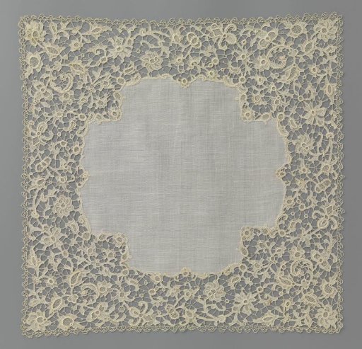 Handkerchief of needle lace with feather motif