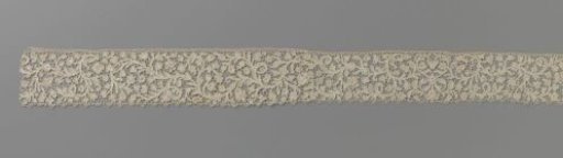 Strip of needle lace with plumed vines