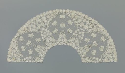 Fan leaf of mixed lace with butterflies