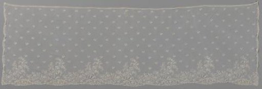 Veil of appliqué lace with seven hills