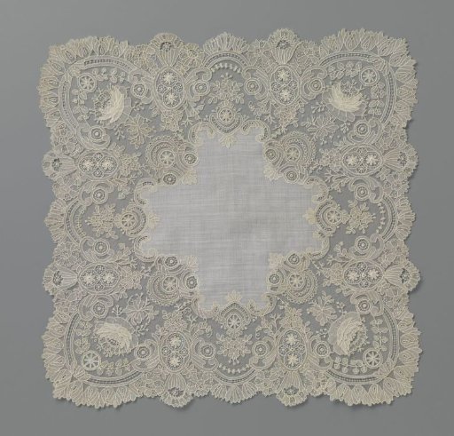 Handkerchief with a border of needle lace with eight little ovals