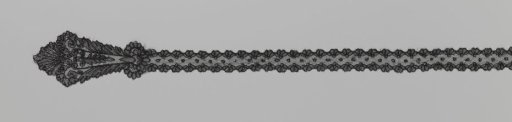 Collar or neckpiece of bobbin lace in the shape of clock hands
