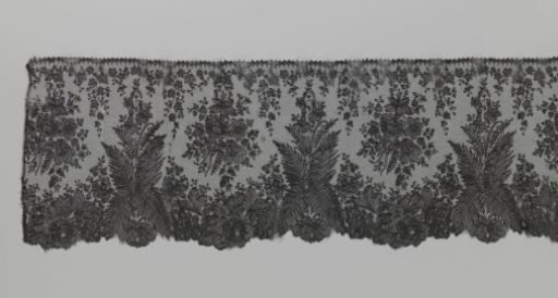 Japanese Strip of Bobbin Lace with Ferns