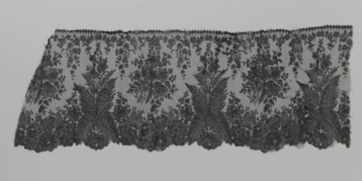 Japanese Strip of Bobbin Lace with Ferns