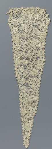 Overlay piece of crocheted lace, imitation of coarse Venetian needle lace