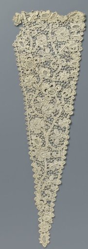 Insertion of crocheted lace, imitation coarse Venetian lace