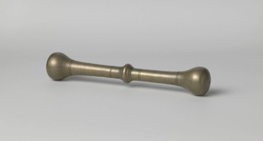 Bronze pestle with nodus