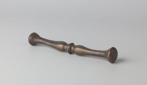 Bronze stamp with nodus