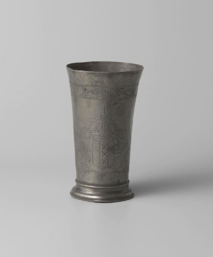 Tin cup with the coat of arms of Amsterdam