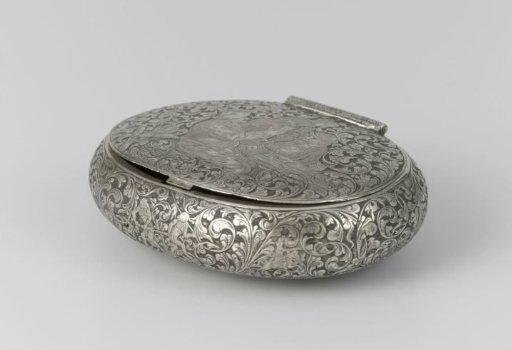 Snuffbox with peasant scenes