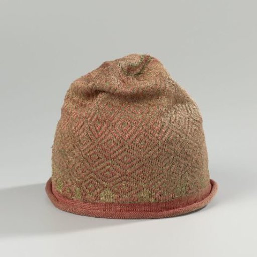 Cap, knitted with a ball of red silk with diamond-shaped, geometric ornaments of gold thread and a curled brim of plain red silk