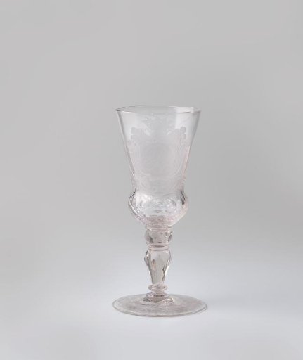 Goblet with the coat of arms of the Ploos van Amstel family
