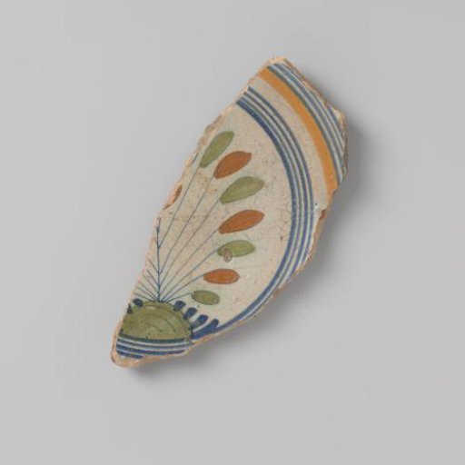 Sherd of earthenware with a polychrome drawing of flowers and a decorative border