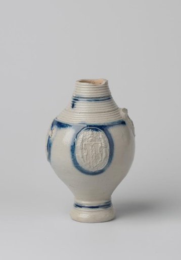 Fragment of a jug with the coat of arms of Amsterdam