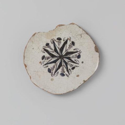 Sherd of earthenware with a drawing of a star in manganese