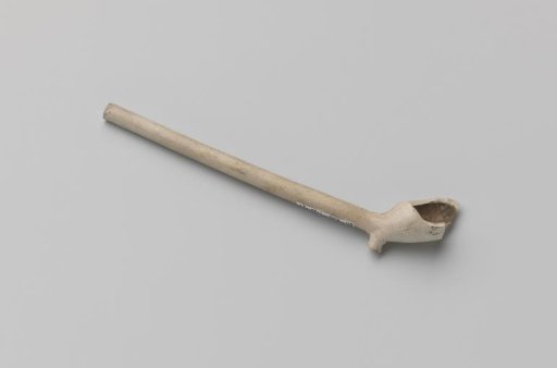 Marked clay tobacco pipe, damaged