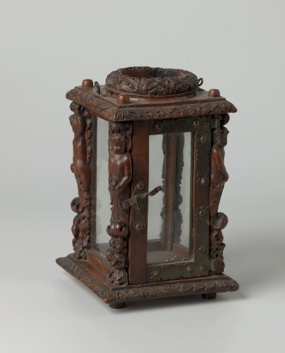 Wooden lantern