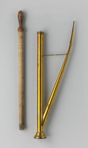 Brass frame, belonging to a glass sprayer on a profiled foot