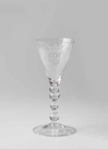 Chalice glass with the coat of arms of the Hague Saint Sebastian's or archers' guild