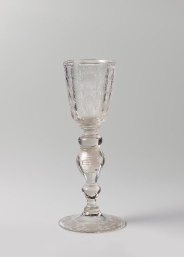 Cup with sunflowers, grapevines and circles