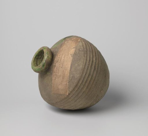 Urn