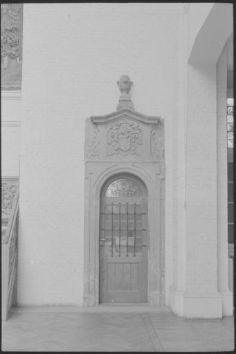 Sandstone Gate of Het huis te Groesbeek, Amsterdam, Occupied by Dr. J.A. Alberdingk Thijm