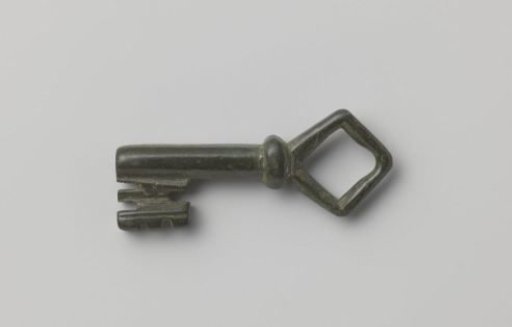 39 keys from the collection of Emmanuel Vita Israël