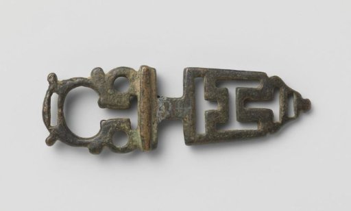 Key latch