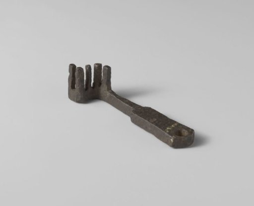 Lifting key
