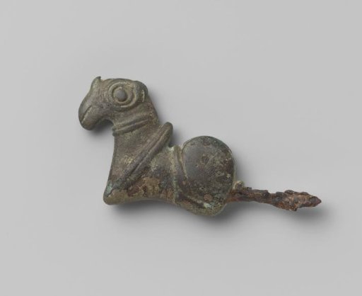 Fragment of an object in the form of a stylized ram